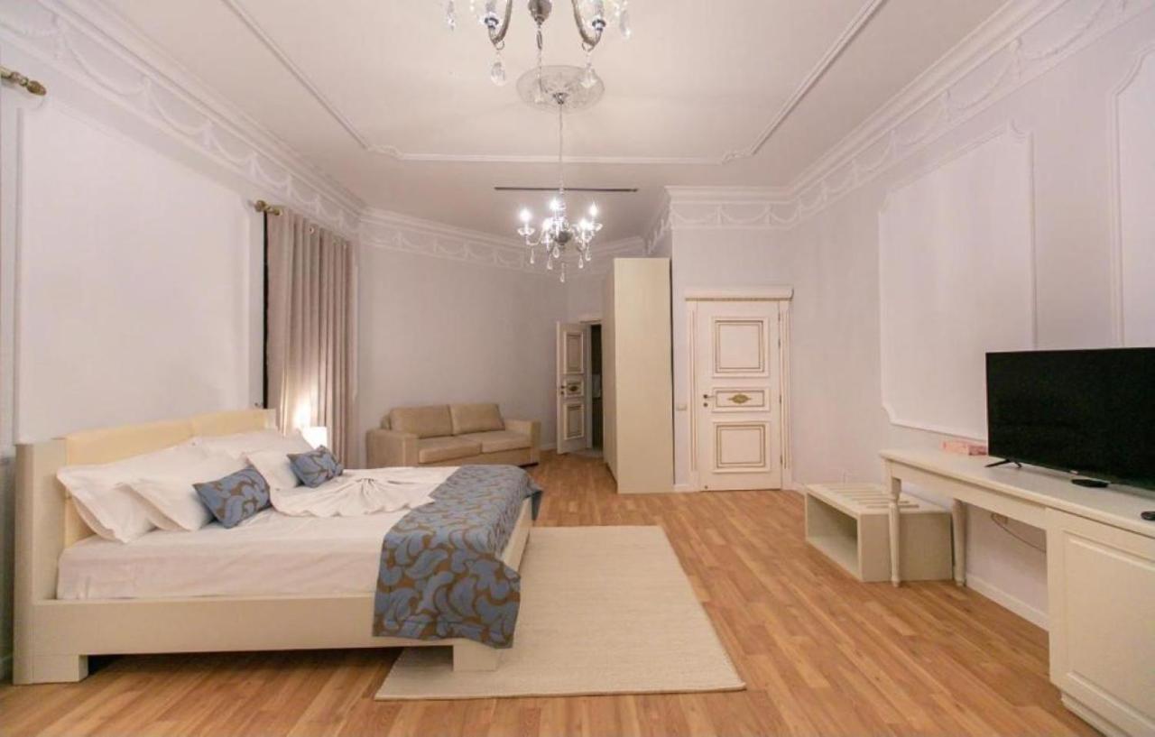 Vila Ferdinand Modern Rooms In Tirana'S Center Ngoại thất bức ảnh