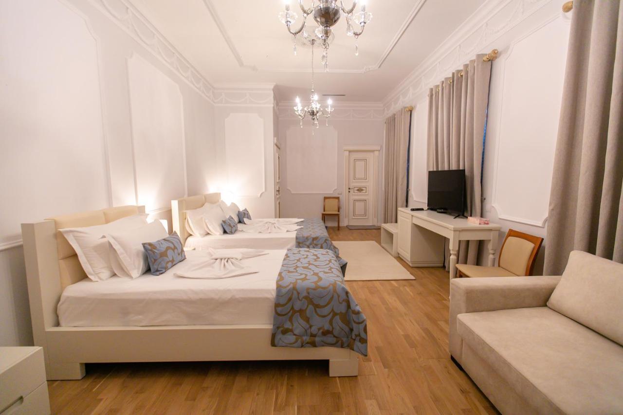 Vila Ferdinand Modern Rooms In Tirana'S Center Ngoại thất bức ảnh