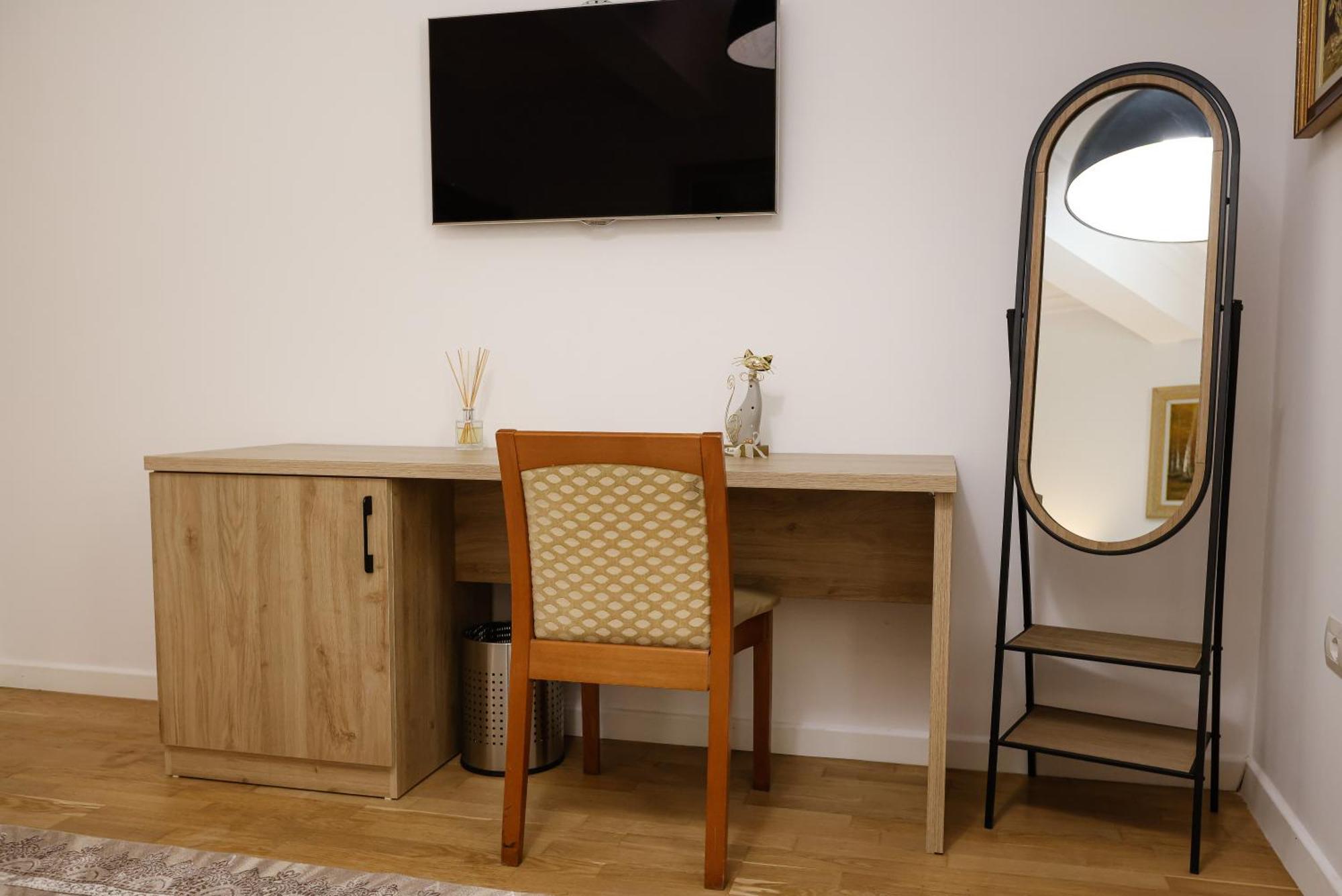 Vila Ferdinand Modern Rooms In Tirana'S Center Phòng bức ảnh